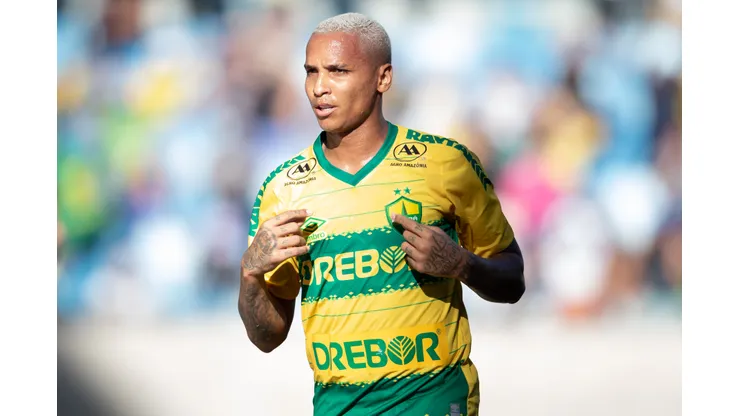 Gil Gomes/AGIF- Deyverson, atacante do Cuiabá