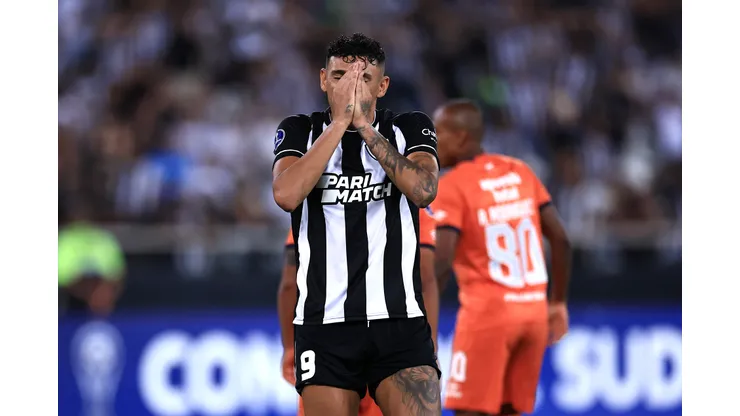 Buda Mendes/Getty Images- Tiquinho Soares, atacante do Botafogo