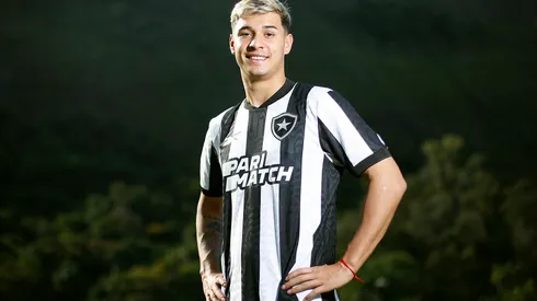Foto: Vitor Silva/Botafogo - Mateo Ponte fala pela primeira vez como jogador do Botafogo.