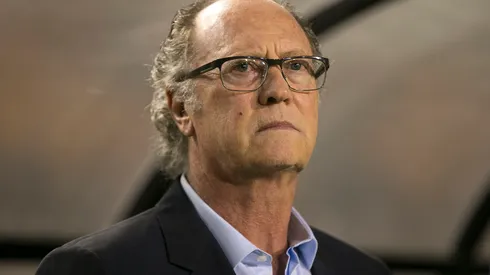 Foto:Daniel Vorley/AGIF – Falcão revela interesse do Santos em ex-Flamengo