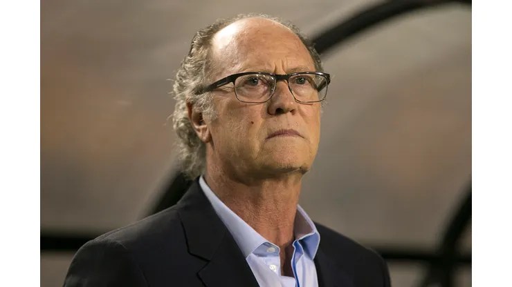 Foto:Daniel Vorley/AGIF - Falcão revela interesse do Santos em ex-Flamengo