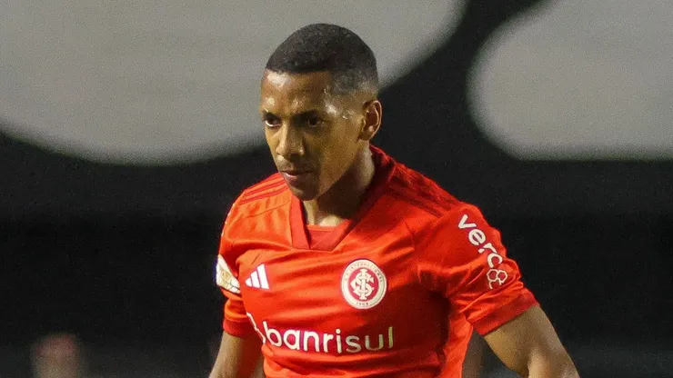 PARA SURPRESA DE COUDET!  Situação de Jean Dias no Internacional tem atualização