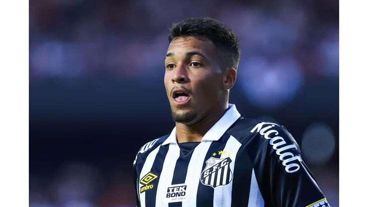 Foto: Marcello Zambrana/AGIF - Marcos Leonardo tem proposta para deixar o Santos
