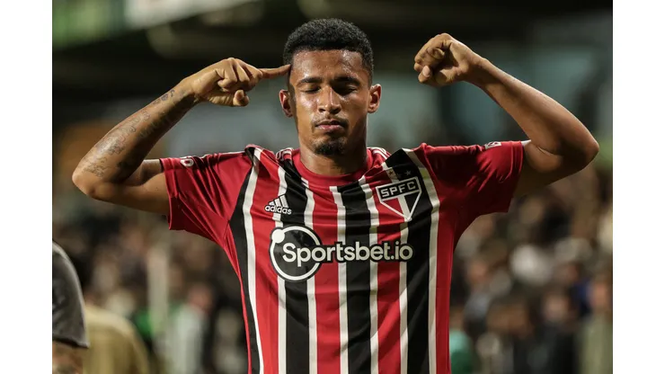 Foto: Robson Mafra/AGIF - Marcos Paulo deve deixar o São Paulo