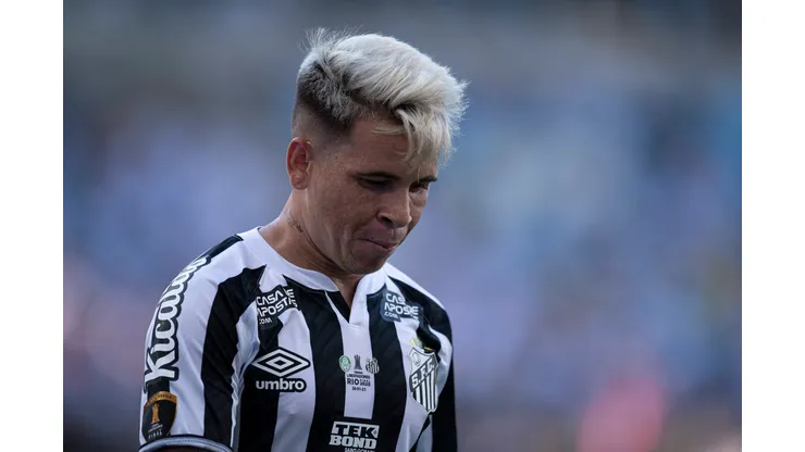Foto: Jorge Rodrigues/AGIF - Situação de Soteldo é atualizada no Santos