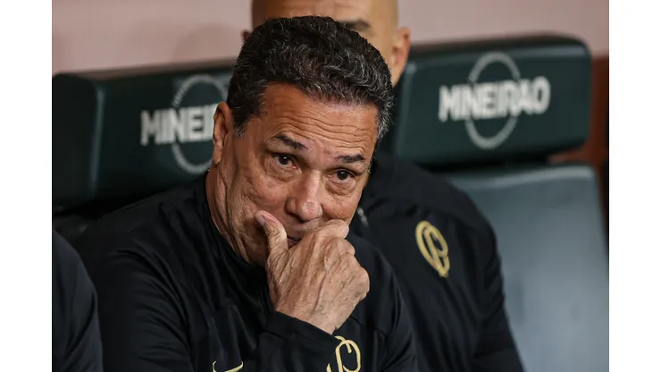 Gilson Lobo/AGIF- Vanderlei Luxemburgo, técnico do Corinthians