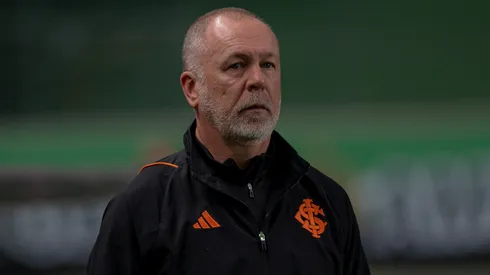 Foto: Alessandra Torres/AGIF - Mano Menezes recebeu oferta de outro time da Série A