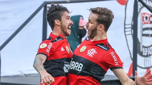 Foto: Marcello Zambrana/AGIF – Gustavo Henrique e Leo Pereira
