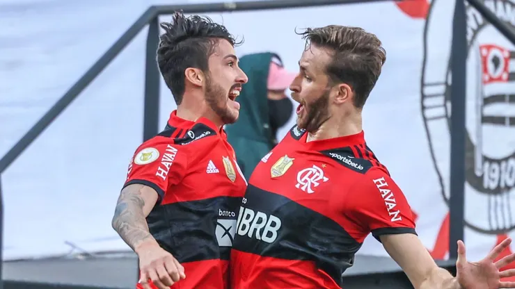 Foto: Marcello Zambrana/AGIF - Gustavo Henrique e Leo Pereira