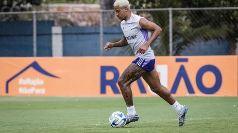 Foto: Gustavo Aleixo/Cruzeiro – Matheus Pereira tem situação atualizada no Cruzeiro.