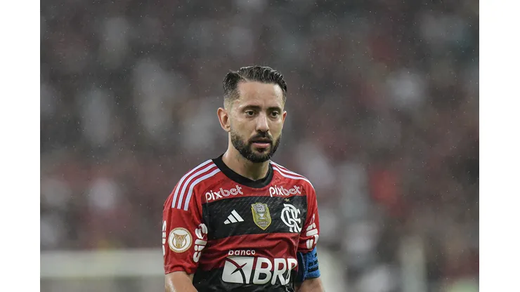 Everton Ribeiro, meia do Flamengo. Foto: Thiago Ribeiro/AGIF