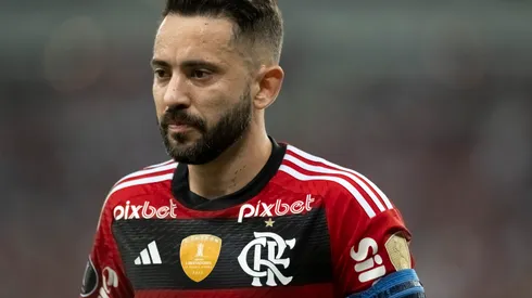 RJ – RIO DE JANEIRO – 08/06/2023 – LIBERTADORES 2023, FLAMENGO X RACING – Everton Ribeiro jogador do Flamengo durante partida contra o Racing no estadio Maracana pelo campeonato Libertadores 2023. Foto: Jorge Rodrigues/AGIF