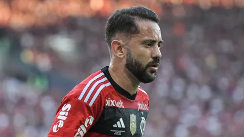 Foto: Thiago Ribeiro/AGIF – Everton Ribeiro interessa ao Internacional