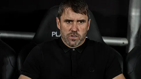RJ – RIO DE JANEIRO – 12/08/2023 – BRASILEIRO A 2023, BOTAFOGO X INTERNACIONAL – Eduardo Coudet tecnico do Internacional durante partida contra o Botafogo no estadio Engenhao pelo campeonato Brasileiro A 2023. Foto: Thiago Ribeiro/AGIF