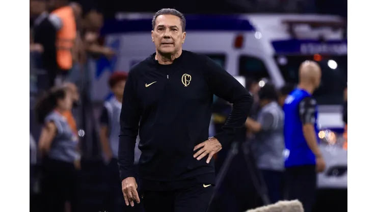Foto: Marcello Zambrana/AGIF - Luxemburgo fala sobre Bruno Méndez.