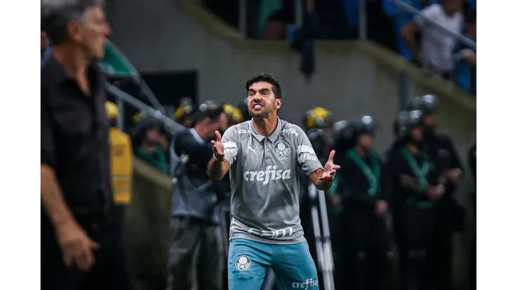 Foto: Maxi Franzoi/AGIF - STJD toma decisão sobre atitude de Abel Ferreira