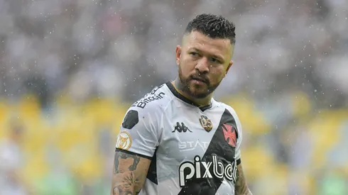 Foto: Thiago Ribeiro/AGIF – Rossi vem bem nesta volta ao Vasco.