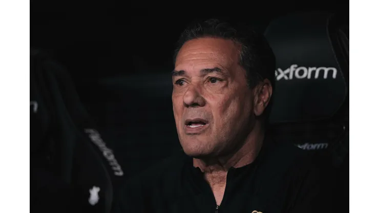 Ettore Chiereguini/AGIF- Vanderlei Luxemburgo, técnico do Corinthians