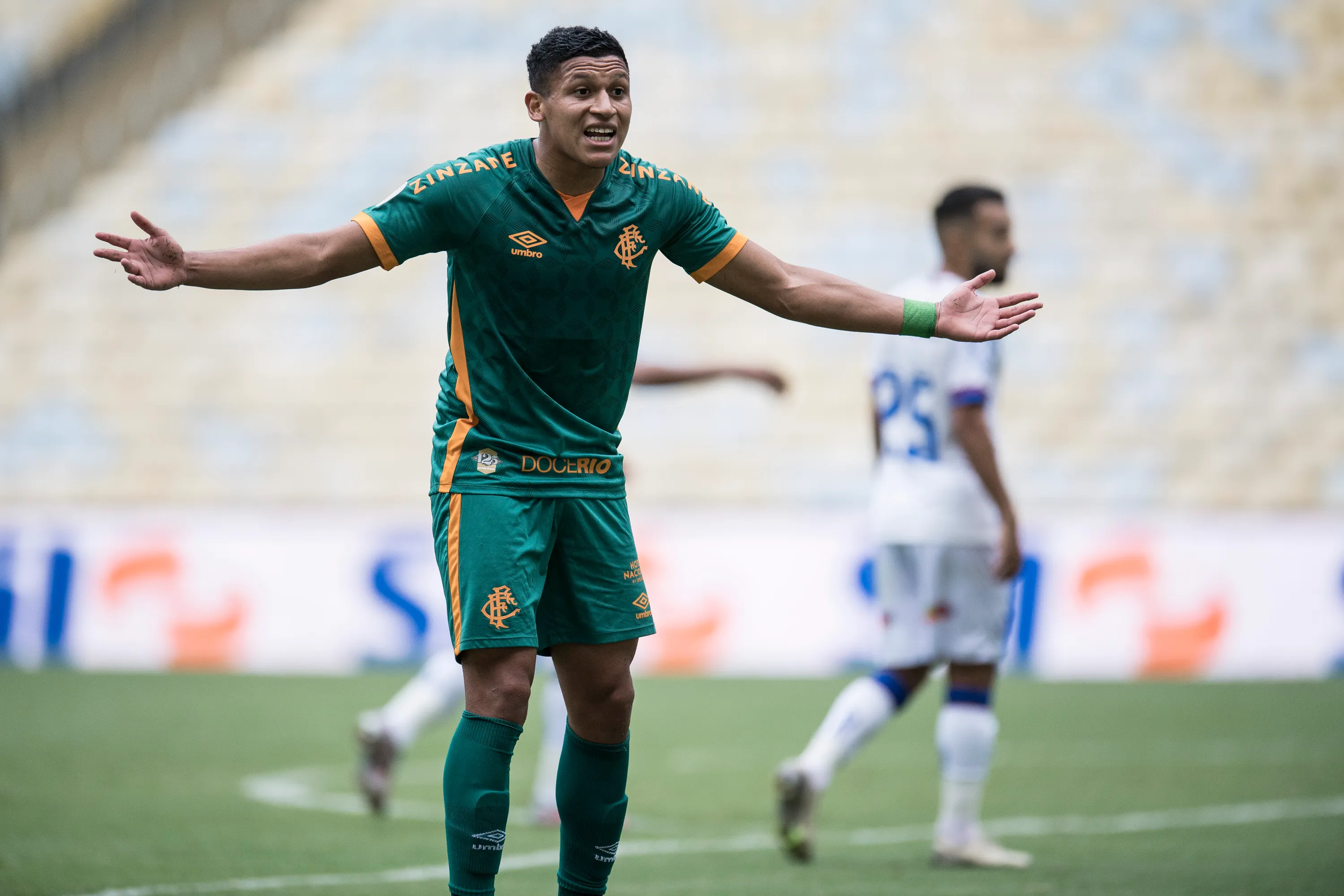 Foto: Jorge Rodrigues/AGIF – Fernando Pacheco atuando pelo Fluminense em 2020