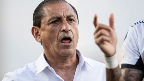 Foto: Jorge Rodrigues/AGIF – Técnico do Vasco está entre os 10 mais bem pagos.