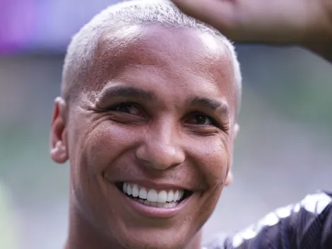 AGORA! Deyverson 'aceita' jogar por rival do Vasco em 2024 