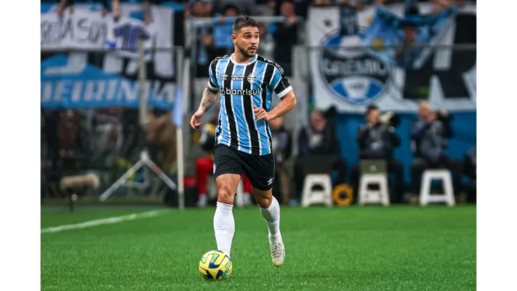 Foto: Maxi Franzoi/AGIF - João Pedro tem situação atualizada no Imortal.