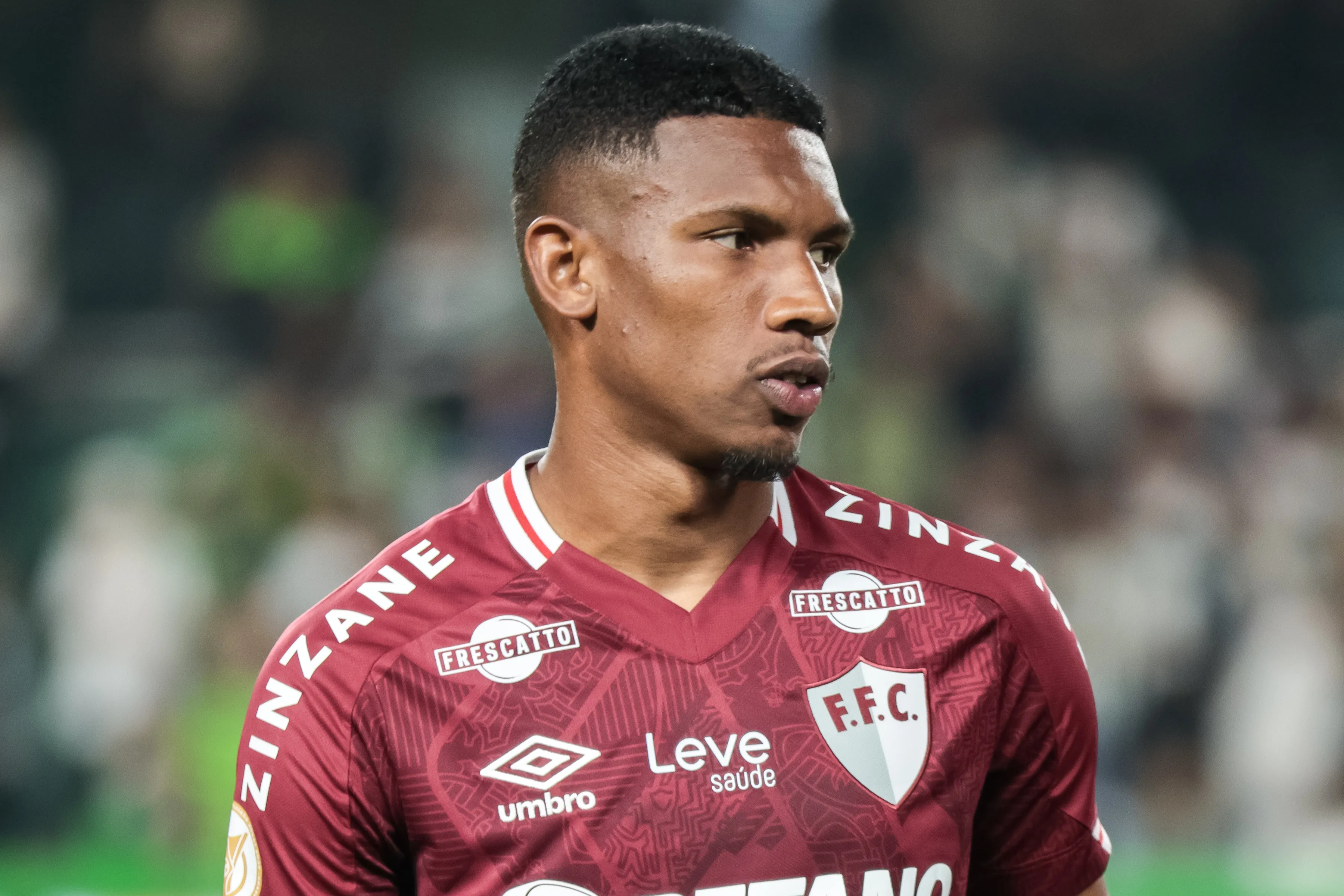 Foto: Robson Mafra/AGIF - Situação de Lelê é atualizada.