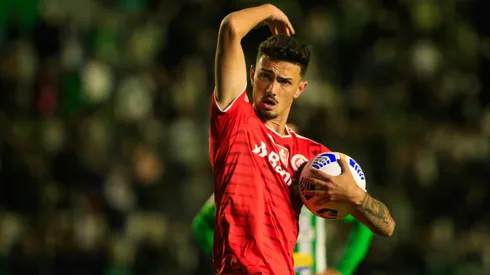 Foto: Luiz Erbes/AGIF – Cadorini falou sobre a falta de espaço no Inter.
