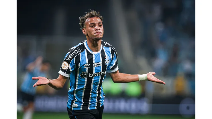 Maxi Franzoi/AGIF- Bitello, meia do Grêmio