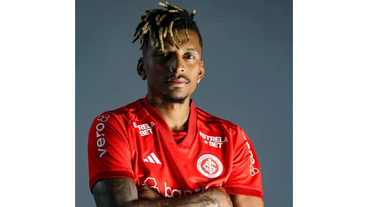 Foto: Divulgação/ Internacional - Dalbert revela motivo para ter escolhido o Inter.