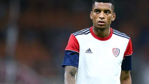 MILAN, ITALY – AUGUST 29: (BILD OUT) Dalbert Henrique of Cagliari Calcio warm up prior to the Serie A match between AC Milan and Cagliari Calcio at Stadio Giuseppe Meazza on August 29, 2021 in Milan, Italy. (Photo by Sportinfoto/DeFodi Images via Getty Images)
