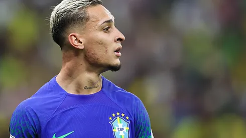LUSAIL CITY, QATAR – DECEMBER 02: Antony of Brazil during the FIFA World Cup Qatar 2022 Group G match between Cameroon and Brazil at Lusail Stadium on December 02, 2022 in Lusail City, Qatar. (Photo by Alex Livesey – Danehouse/Getty Images)