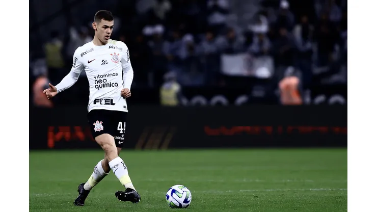 Marcello Zambrana/AGIF- Gabriel Moscardo, volante do Corinthians
