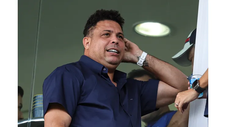 Foto: Gilson Junio/AGIF - Ronaldo observa situação de promessa.