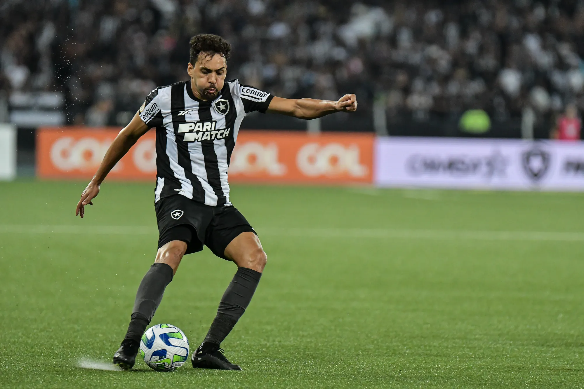Thiago Ribeiro/AGIF – Eduardo atuando pelo Botafogo em 2023