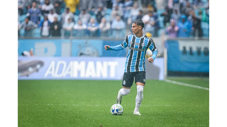 RS - PORTO ALEGRE - 03/09/2023 - BRASILEIRO A 2023, GREMIO X CUIABA - Ferreira jogador do Gremio durante partida contra o Cuiaba no estadio Arena do Gremio pelo campeonato Brasileiro A 2023. Foto: Maxi Franzoi/AGIF