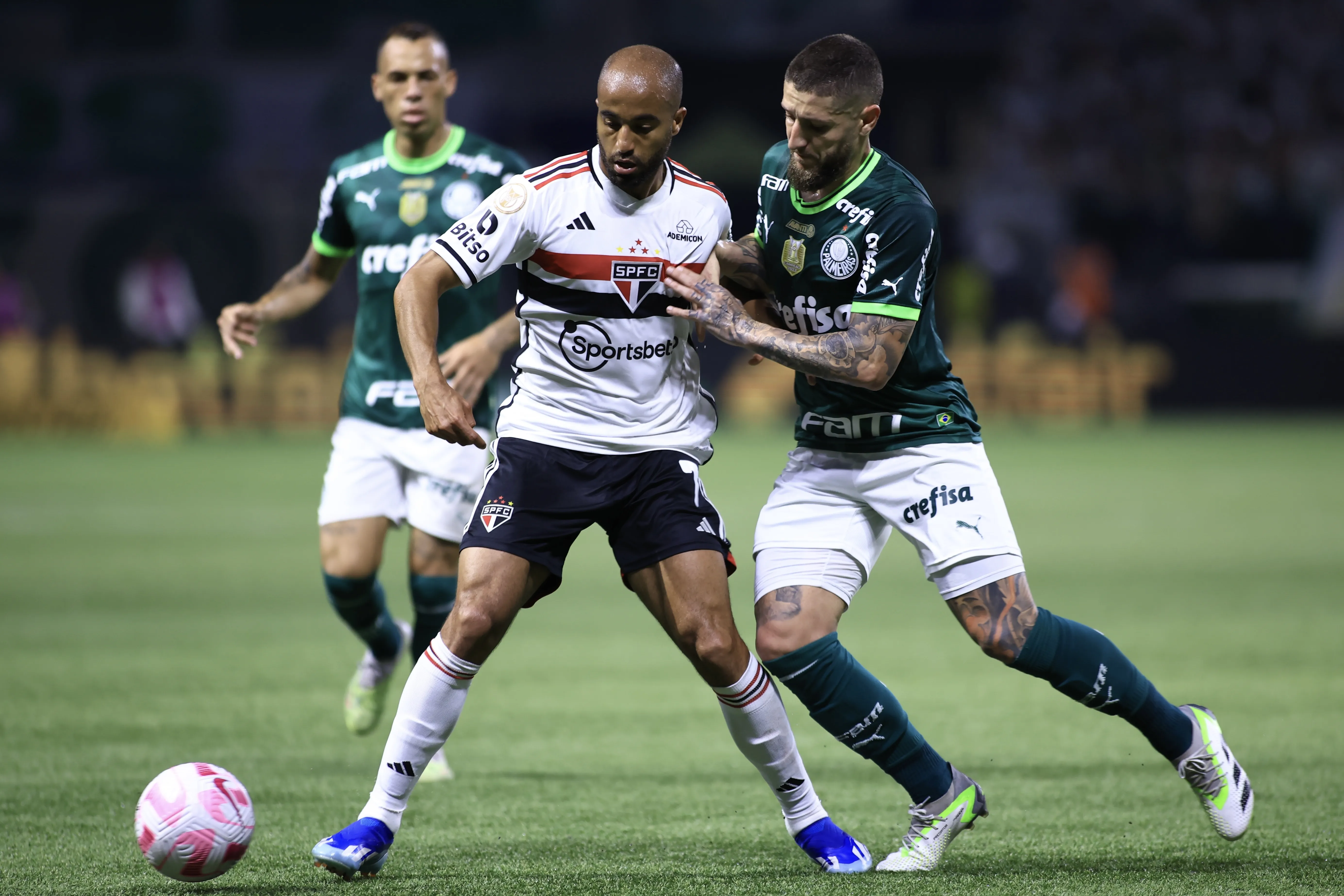 Foto: Marcello Zambrana/AGIF – Goleada contra o Palmeiras volta a ser pauta no São Paulo