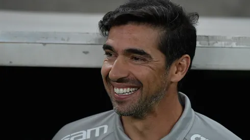 RJ – RIO DE JANEIRO – 05/08/2023 – BRASILEIRO A 2023, FLUMINENSE X PALMEIRAS – Abel Ferreira tecnico do Palmeiras durante partida contra o Fluminense no estadio Maracana pelo campeonato Brasileiro A 2023. Foto: Thiago Ribeiro/AGIF