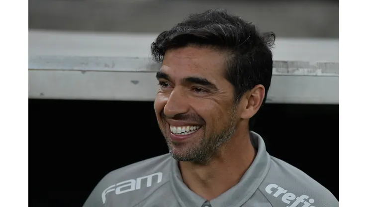 RJ - RIO DE JANEIRO - 05/08/2023 - BRASILEIRO A 2023, FLUMINENSE X PALMEIRAS - Abel Ferreira tecnico do Palmeiras durante partida contra o Fluminense no estadio Maracana pelo campeonato Brasileiro A 2023. Foto: Thiago Ribeiro/AGIF