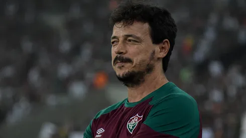 RJ – RIO DE JANEIRO – 19/08/2023 – BRASILEIRO A 2023, FLUMINENSE X AMERICA-MG – Fernando Diniz tecnico do Fluminense durante partida contra o America-MG no estadio Maracana pelo campeonato Brasileiro A 2023. Foto: Thiago Ribeiro/AGIF