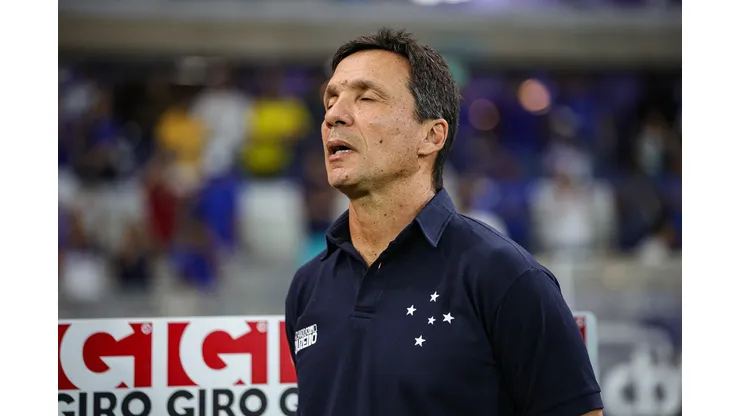 MG - BELO HORIZONTE - 19/10/2023 - BRASILEIRO A 2023, CRUZEIRO X FLAMENGO - Ze Ricardo tecnico do Cruzeiro durante partida contra o Flamengo no estadio Mineirao pelo campeonato Brasileiro A 2023. Foto: Gilson Lobo/AGIF