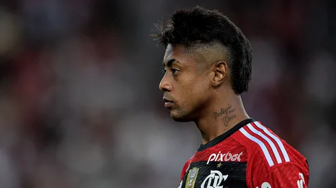 RJ – RIO DE JANEIRO – 26/08/2023 – BRASILEIRO A 2023, FLAMENGO X INTERNACIONAL – Bruno Henrique jogador do Flamengo durante partida contra o Internacional no estadio Maracana pelo campeonato Brasileiro A 2023. Foto: Thiago Ribeiro/AGIF