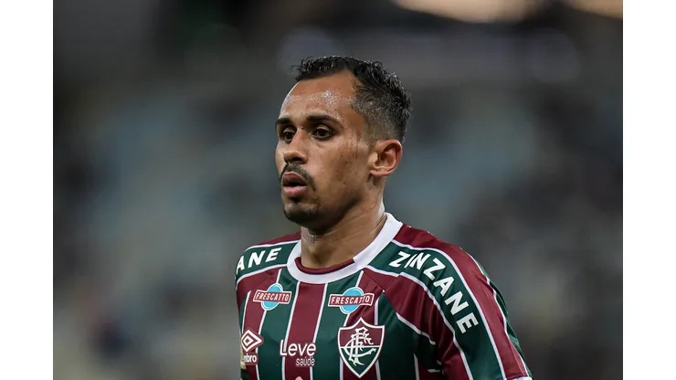 Foto: Thiago Ribeiro/AGIF - Lima manda recado para torcida do Flu.