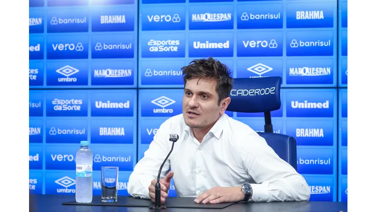 FOTO: LUCAS UEBEL/GREMIO FBPA - Antonio Brum fala sobre situação de Renato.