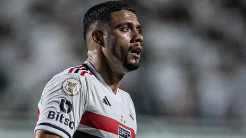 GO – GOIANIA – 18/10/2023 – BRASILEIRO A 2023, GOIAS X SAO PAULO – Wellington Rato jogador do Sao Paulo durante partida contra o Goias no estadio Serrinha pelo campeonato Brasileiro A 2023. Foto: Isabela Azine/AGIF