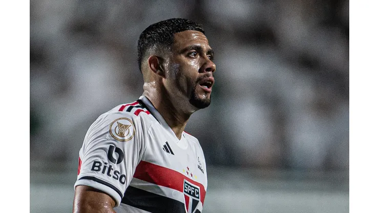 GO - GOIANIA - 18/10/2023 - BRASILEIRO A 2023, GOIAS X SAO PAULO - Wellington Rato jogador do Sao Paulo durante partida contra o Goias no estadio Serrinha pelo campeonato Brasileiro A 2023. Foto: Isabela Azine/AGIF