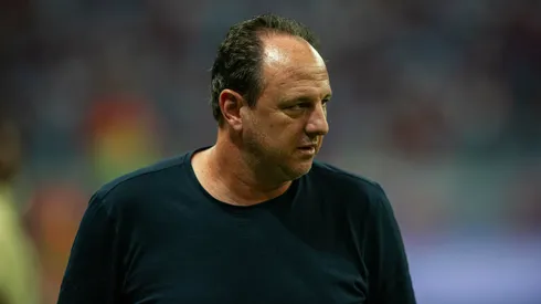 Foto: Jhony Pinho/AGIF – Rogério Ceni fala sobre Jacaré.