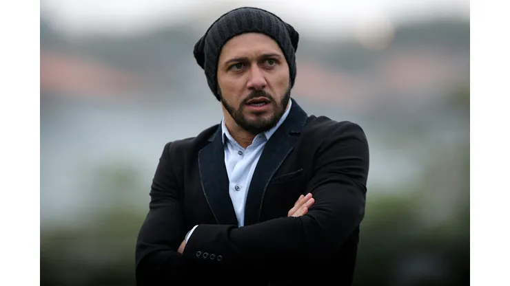 Foto: Daniel Vorley/AGIF - Alessandro atualiza situação junto ao Vasco.