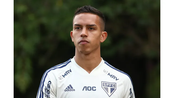 Foto: Marcello Zambrana/AGIF - Igor Vinícius tem situação atualizada no São Paulo