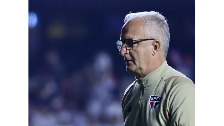 SP - SAO PAULO - 30/09/2023 - BRASILEIRO A 2023, SAO PAULO X CORINTHIANS - Dorival Jr tecnico do Sao Paulo durante partida contra o Corinthians no estadio Morumbi pelo campeonato Brasileiro A 2023. Foto: Marcello Zambrana/AGIF